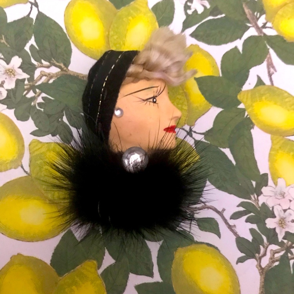 Vintage Lady Face Profile Brooch Fur Collar